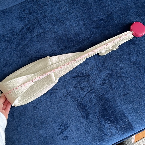 Roots white leather adjustable belt bag - Picture 5 of 6